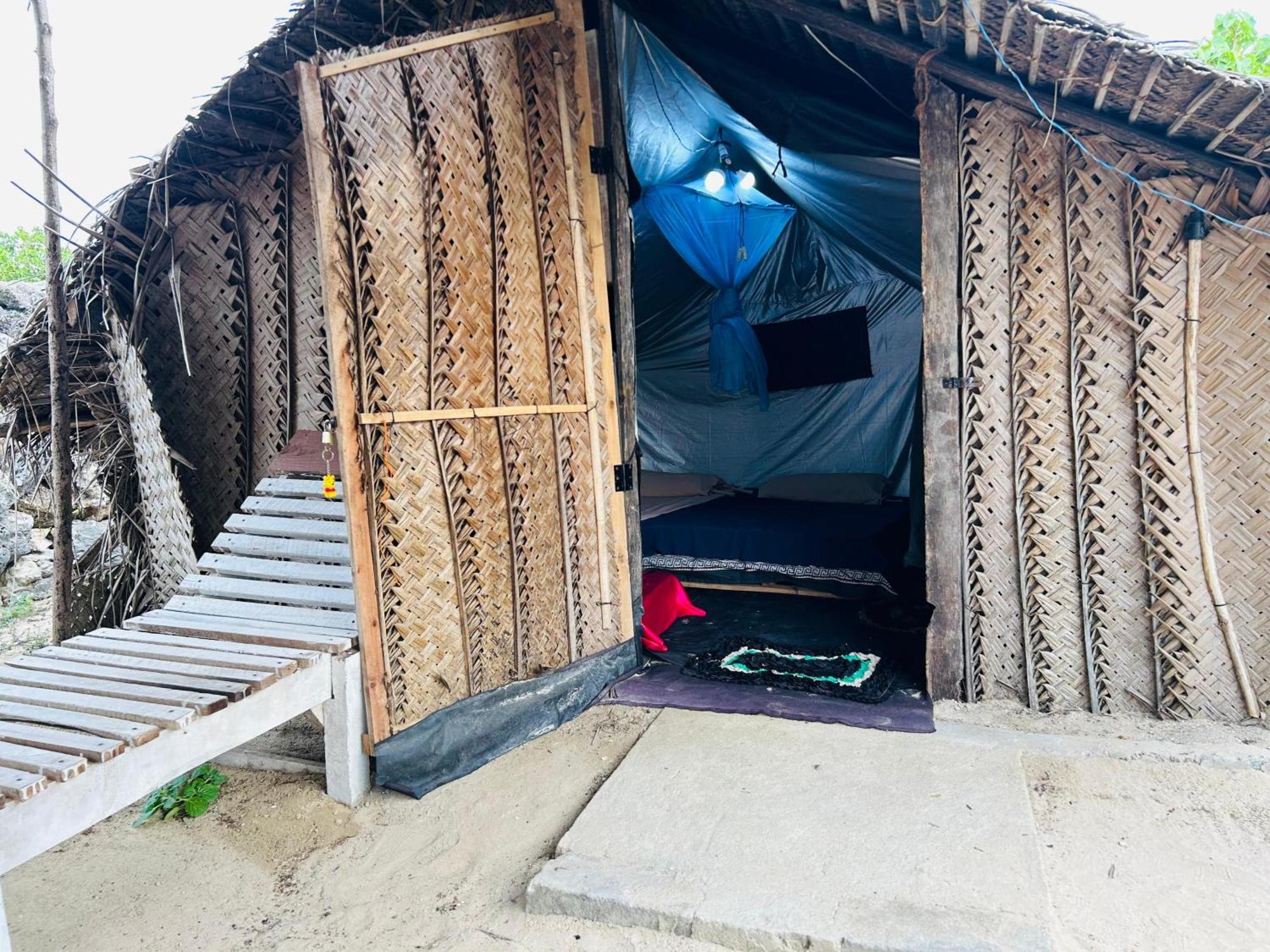 Delft Jeyam Resorts Delft East Bilik gambar